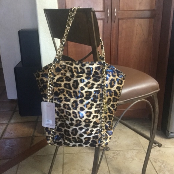 NEW! Amrita Singh Beautiful Leopard Tote. - Picture 4 of 7